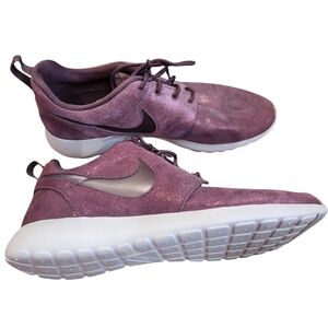 Nike Roshe One Premium Training Shoes Metallic Mahogany Womens Size 10
